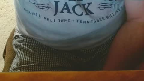 Snapshot of arnie12 chatting on 03.10.25 Arnie online show from 03.10.25