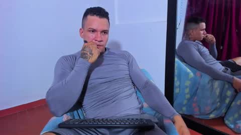 Arnold fit hot98 online show from 12.12.24