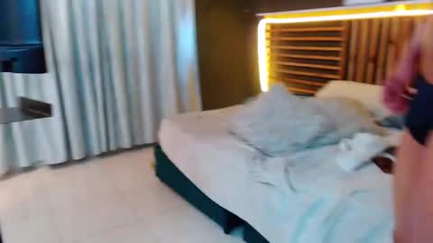 Arnold online show from 11.14.25