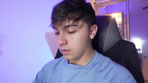 aron__cooper online show from 11.10.25