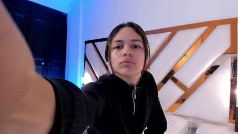 Aron cruz  online show from 04.10.26