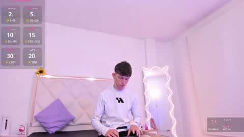 Snapshot of aron_tay chatting on 12.27.24 your aron online show from 12.27.24