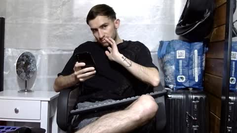 Aron G Franco online show from 11.15.25