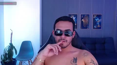 Adrian online show from 10.06.25