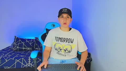 noah and ivy online show from 01.09.25