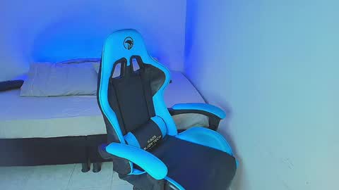 noah and ivy online show from 01.13.25