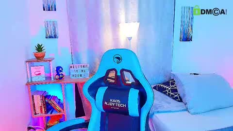 noah and ivy online show from 10.09.25