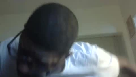 Snapshot of arteblazze chatting on 12.13.25 Arteblazze not daddy boy bitch or nigga online show from 12.13.25