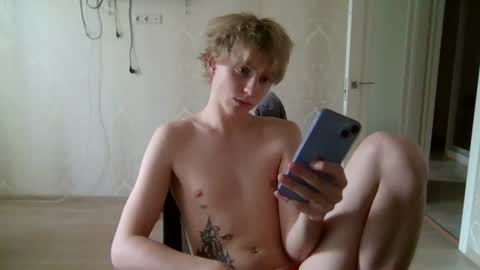 Snapshot of artem228play chatting on 06.21.26 artem228play online show from 06.21.26
