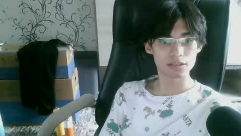 Snapshot of artemgu chatting on 07.05.26 artemgu online show from 07.05.26