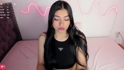 Snapshot of artemisa67_ chatting on 12.17.24 ESTEFANY online show from 12.17.24