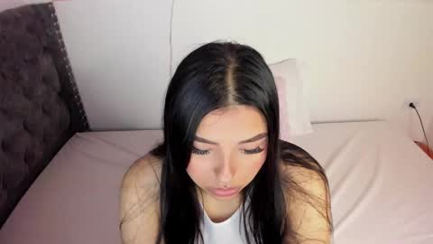 Snapshot of artemisa67_ chatting on 12.29.24 ESTEFANY online show from 12.29.24