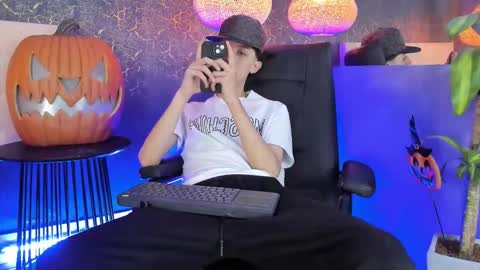 arthurcox_ online show from 10.26.25