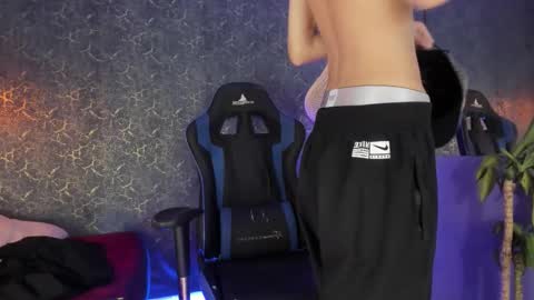 arthurcox_ online show from 11.16.25