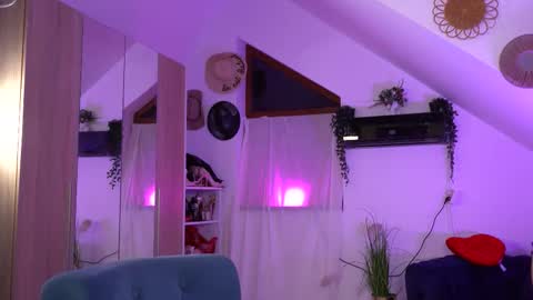 Amalia online show from 09.09.25