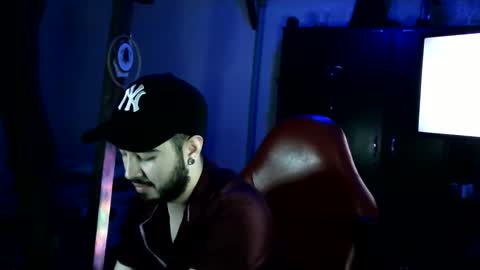 Snapshot of artorias_4 chatting on 12.08.24 artorias 4 online show from 12.08.24