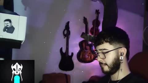 Snapshot of artorias_4 chatting on 12.15.24 artorias 4 online show from 12.15.24