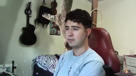 Snapshot of artorias_4 chatting on 01.07.25 artorias 4 online show from 01.07.25