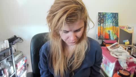 MIA online show from 12.18.25