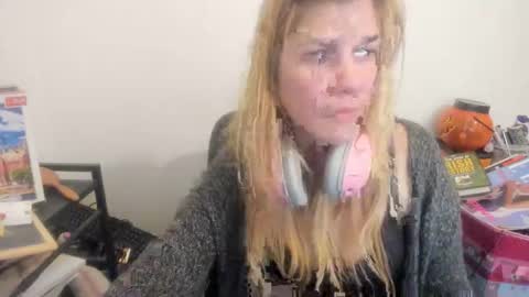 MIA online show from 04.17.26