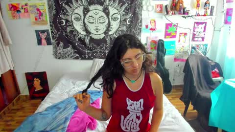 Isabella Cherry online show from 04.05.26