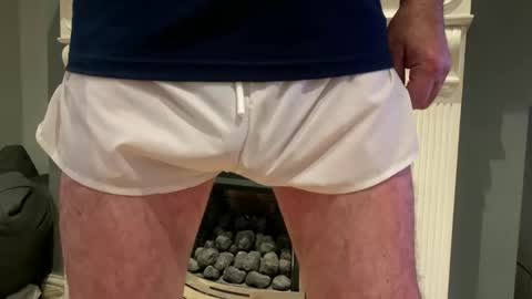 Snapshot of artybee chatting on 11.10.25 artybee online show from 11.10.25