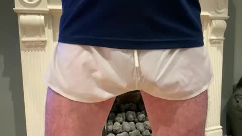 Snapshot of artybee chatting on 12.15.25 artybee online show from 12.15.25