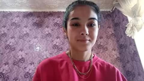 Snapshot of arvillahamner chatting on 12.15.25 Amina online show from 12.15.25