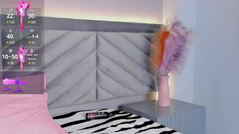 Snapshot of ary_thompson_ chatting on 12.01.24 ARY THOMPSON online show from 12.01.24