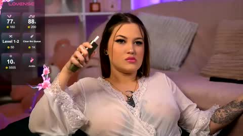 Lunaa  online show from 01.23.25