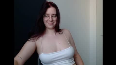 Snapshot of aryaglow chatting on 06.18.26 Arya online show from 06.18.26