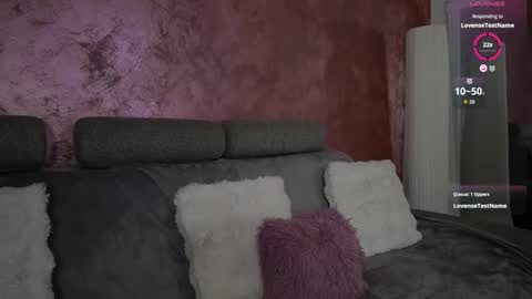 Snapshot of aryatalisa chatting on 12.15.25 Talisa online show from 12.15.25