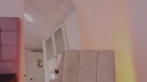 arycooper_ online show from 06.04.26