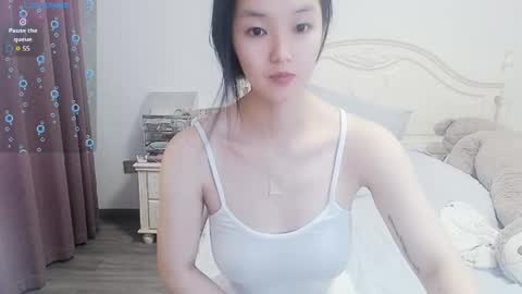 Snapshot of arylia_3 chatting on 06.06.26 Lily online show from 06.06.26