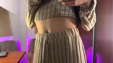 Snapshot of asami_y chatting on 02.01.25 Asami online show from 02.01.25