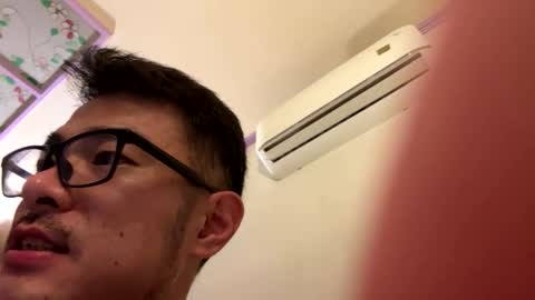 Snapshot of ascochen chatting on 10.26.25 Asco Chen online show from 10.26.25