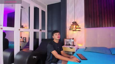 ash_russell online show from 01.17.26