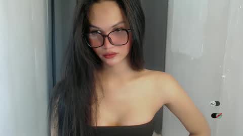 Snapshot of ash_sexdoll chatting on 04.01.26 ASH online show from 04.01.26