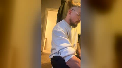 Snapshot of ashdrewery01519813 chatting on 12.16.25 ashdrewery01519813 online show from 12.16.25