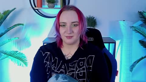 Snapshot of asheluck chatting on 01.20.25 AshleyAshe online show from 01.20.25