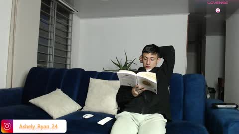 Ashley And Ryan  online show from 03.05.25