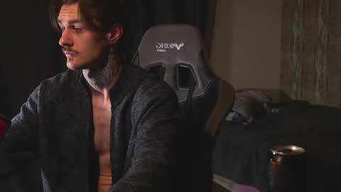 Snapshot of asher_88 chatting on 06.11.26 Jerk Machine online show from 06.11.26