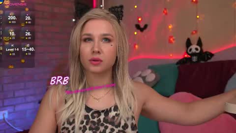 Snapshot of asherat69 chatting on 10.20.25 Anna Anya online show from 10.20.25