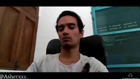 Snapshot of asherxxx_ chatting on 05.10.26 CARIBBEAN DREAM online show from 05.10.26