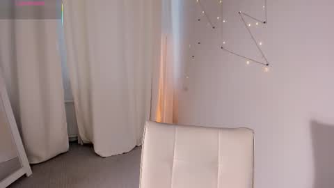 Snapshot of ashhasmy chatting on 01.17.26 Ash online show from 01.17.26