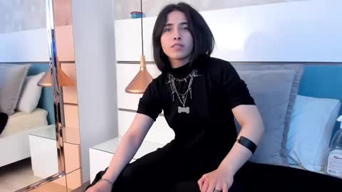 Ashkoreh online show from 11.02.25