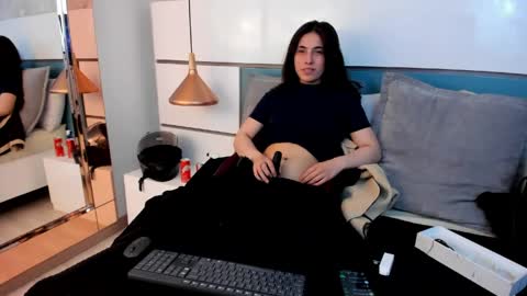 Ashkoreh online show from 04.17.26