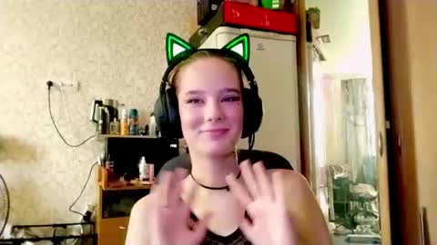 Snapshot of ashleenishimura chatting on 08.07.26 Aust online show from 08.07.26