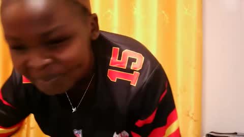 ashlery  online show from 12.05.25