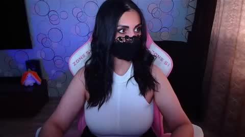 Snapshot of ashley__cooper__ chatting on 10.11.25   Yasmina   online show from 10.11.25
